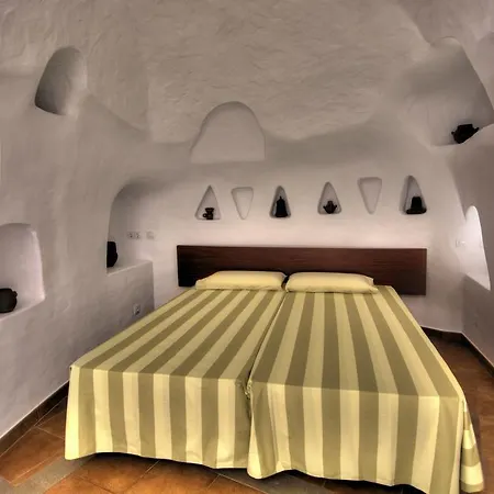 Cuevas De Barreto *