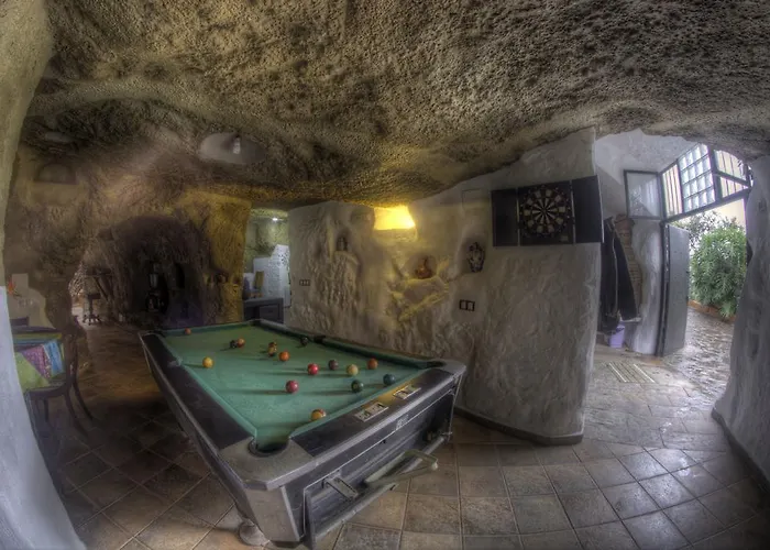 Cuevas De Barreto * Firgas